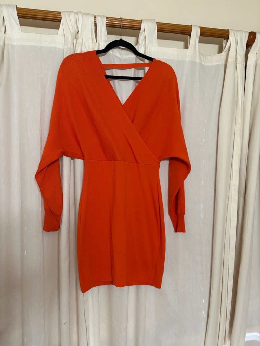 Bright Orange Form Fitting Sweater Dress Size 6 Sexy Date Night Head Turning